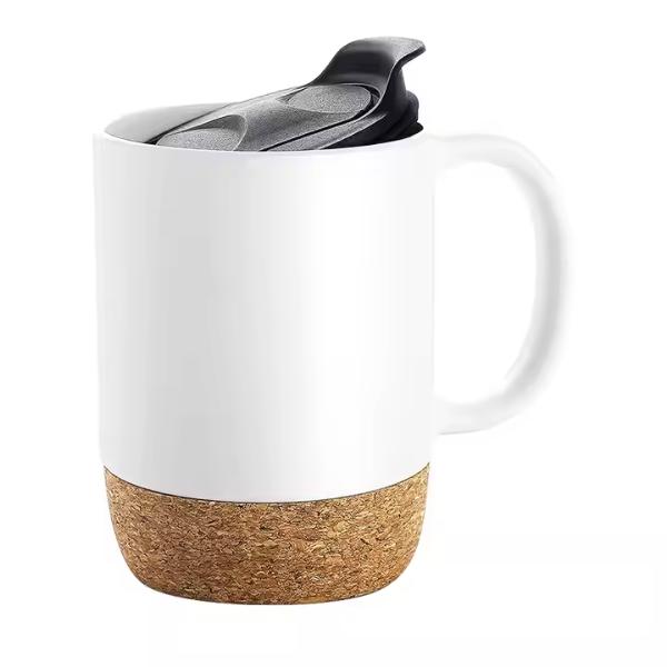 Ceramic mug with cork base