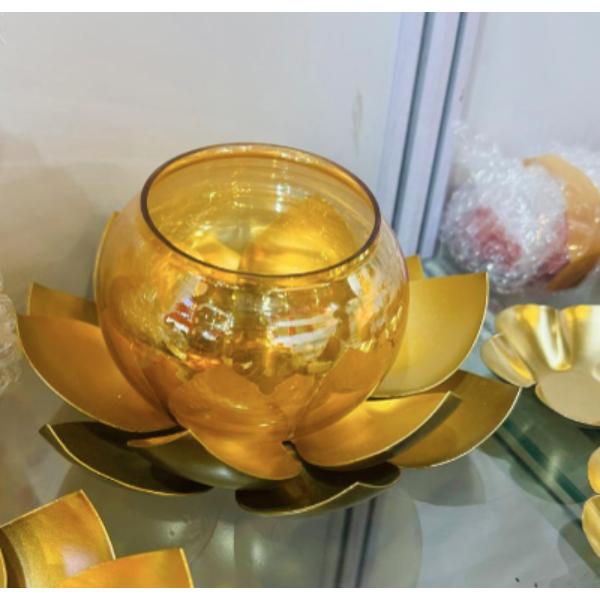 Lotus shaped Tealight Holder 